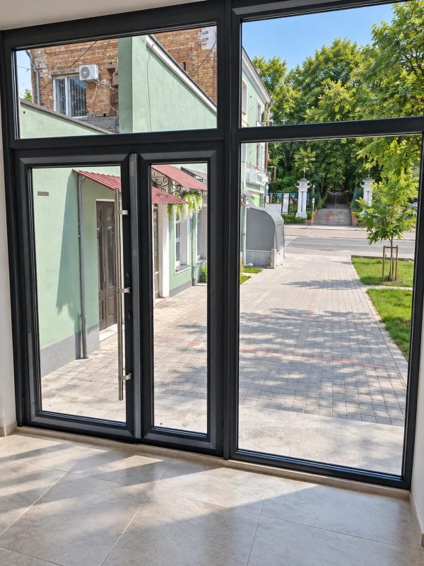 Комерційна нерухомість – 90 м², Кременец — 2/15