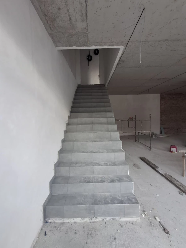 Комерційна нерухомість – 90 м², Кременец — 12/15