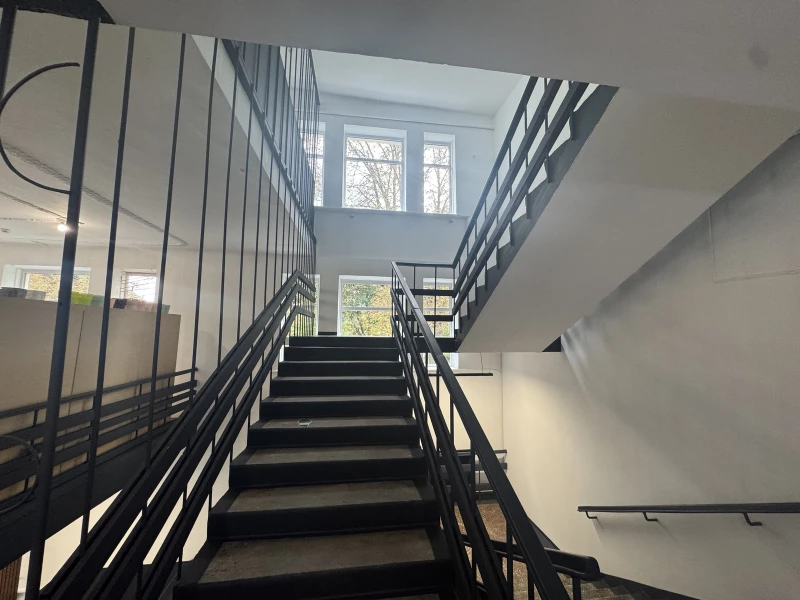 Комерційна нерухомість – 400 м², Кременец — 11/15