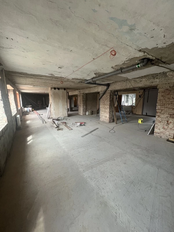 Комерційна нерухомість – 280 м², Шпола — 14/15