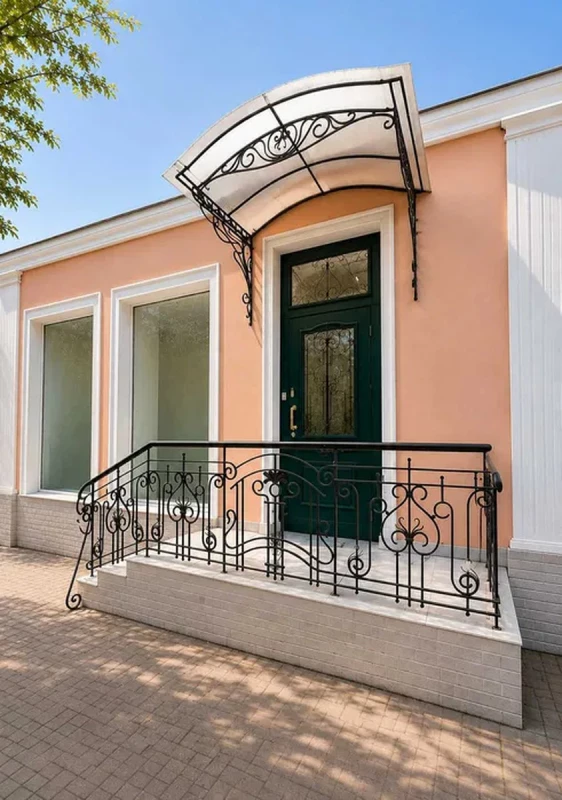 Комерційна нерухомість – 90 м²