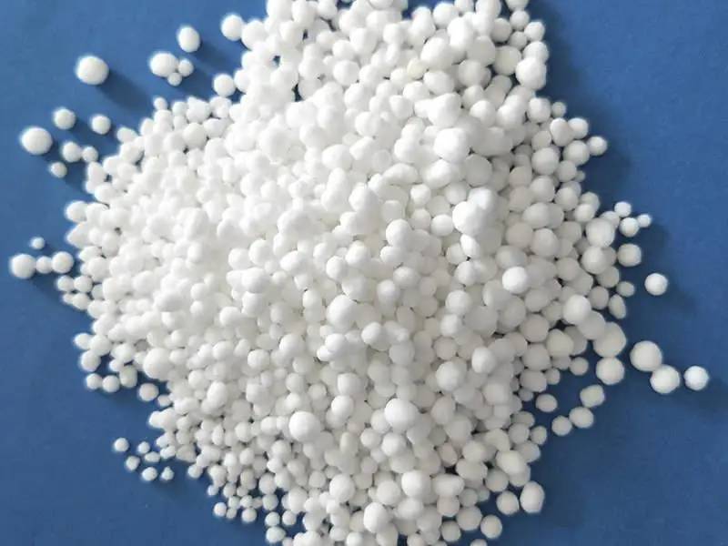 Карбамид (UREA) и сера техническая (SULPHUR) поможем купить корабельными партиями с доставкой в любой порт мира.