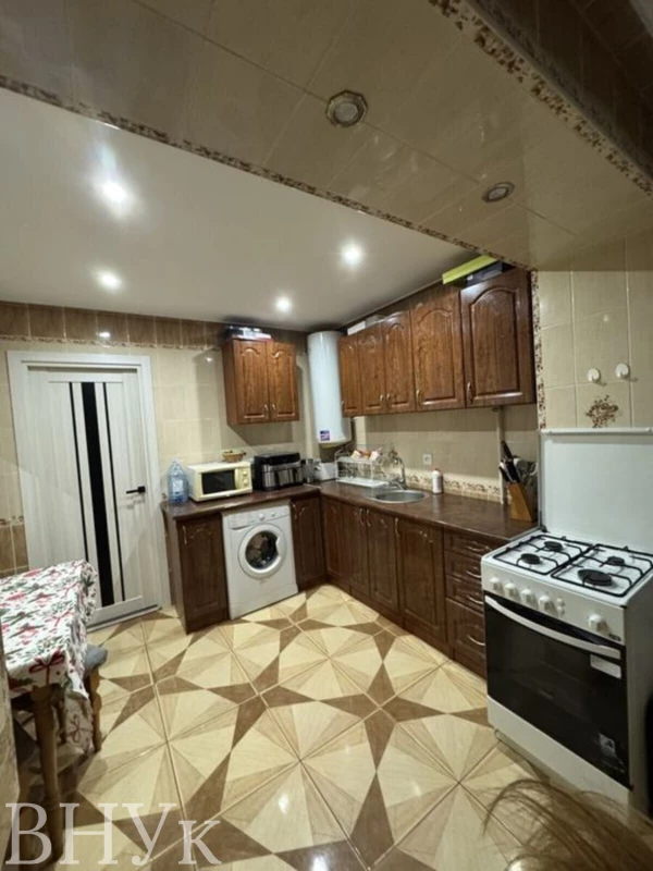 Квартира 1-кімн. продаж Чернівці – 40 м², Чернівці — 5/5