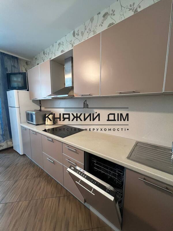 Квартира 2-кімн. оренда Київ, Дарницький р-н – 35 м², Київ — 15/15