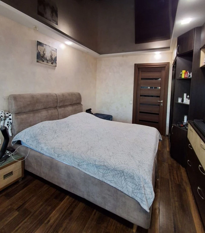 Квартира 3-кімн. продаж Дніпро, Индустриальный р-н – 44 м², Днепр — 5/13