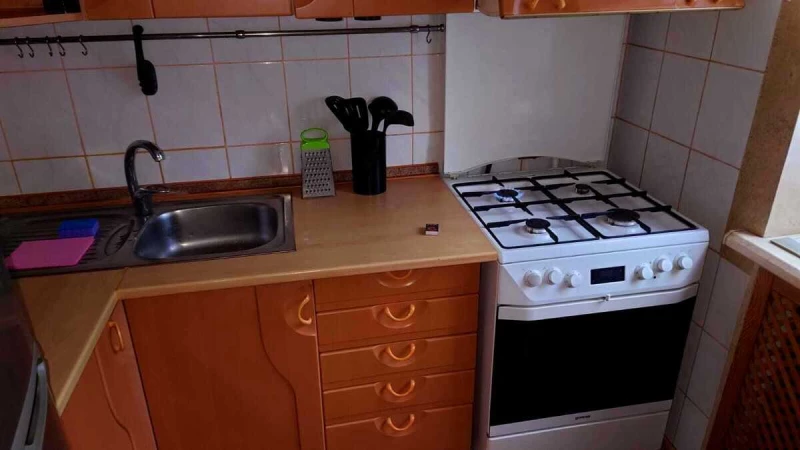 Квартира 2-кімн. оренда Київ, Голосеевский – 25 м², Київ — 7/12
