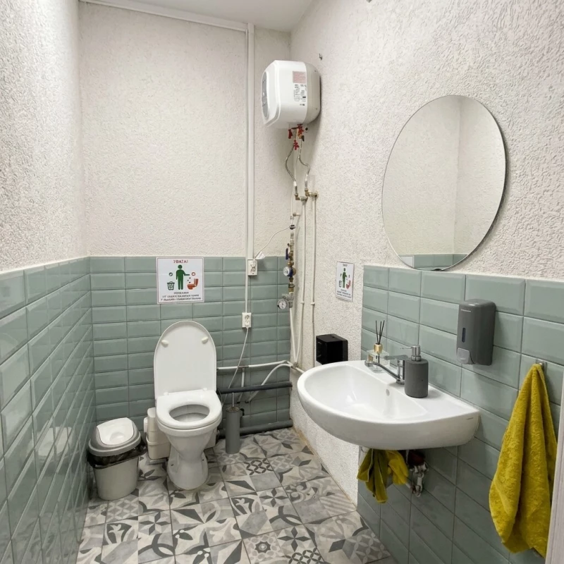 Комерційна нерухомість – 65 м², Київ — 3/4