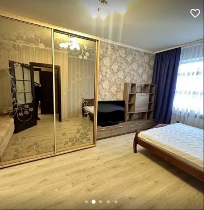 Квартира 1-кімн. продаж Київ, Дарницький – 3 м²