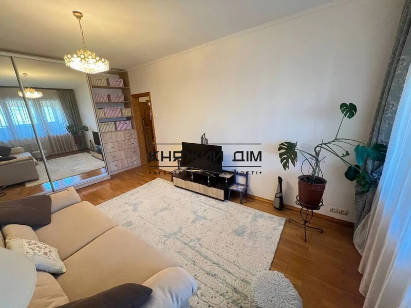 Квартира 3-кімн. оренда Київ, Дарницький р-н – 43 м², Київ — 5/15