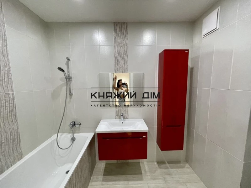 Комерційна нерухомість – 125 м², Київ — 9/11