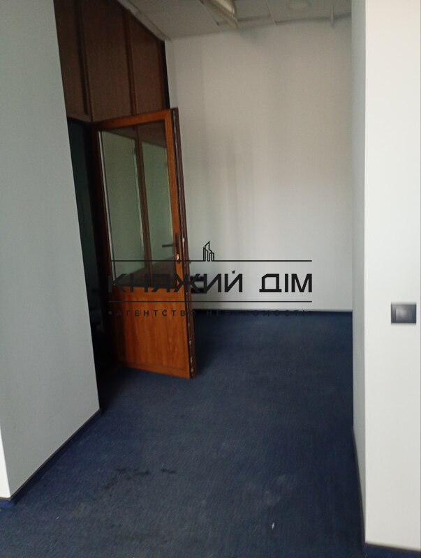 Комерційна нерухомість – 112 м², Киев — 8/9