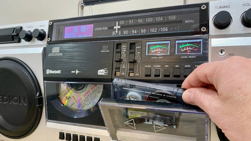Продам MEDION Life® P66538  Retro Ghetto Blaster, абсолютно новий, Дніпро — 2/5