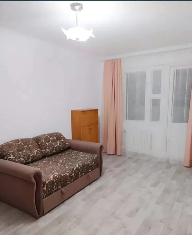 Квартира 1-кімн. продаж Київ, Голосеевский – 18 м²