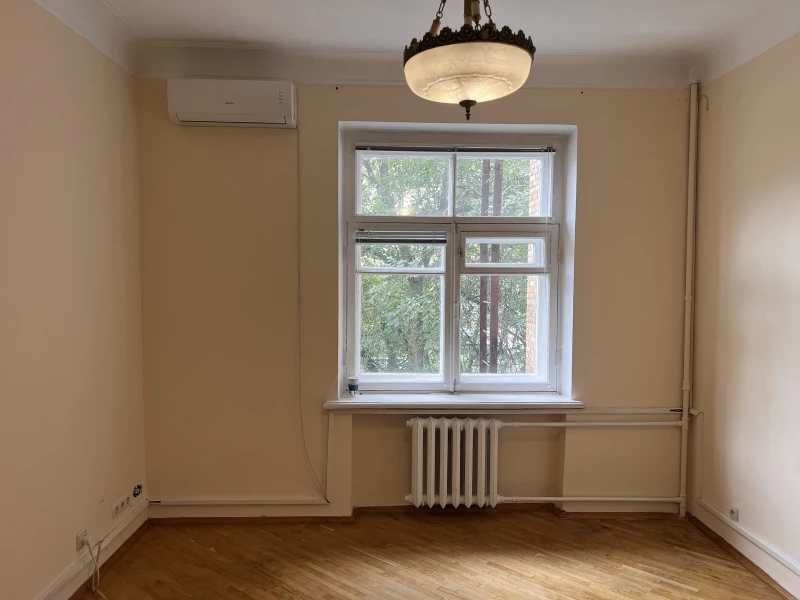 Комерційна нерухомість – 53.3 м²