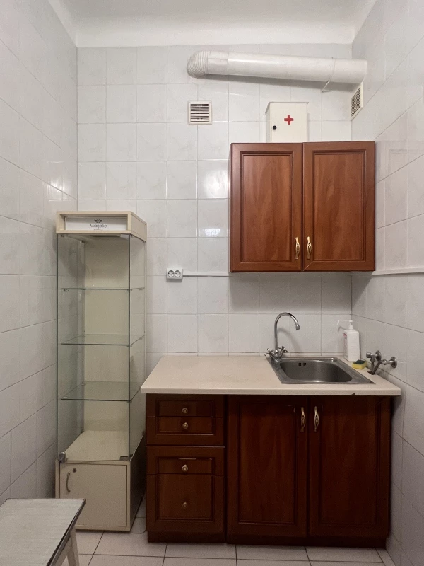 Комерційна нерухомість – 53.3 м², Киев — 8/10