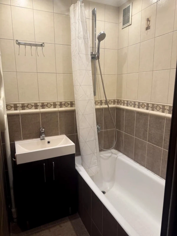 Квартира 2-кімн. оренда Київ, Голосеевский – 37 м², Київ — 4/15