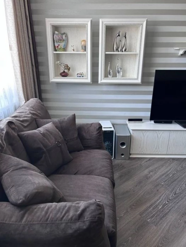 Квартира 3-кімн. продаж Київ, Голосеевский – 94 м², Київ — 3/7