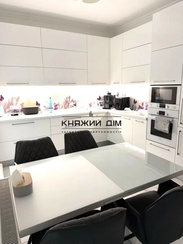 Будинок 0-кімн. оренда Київ, Солом'янський р-н – 200 м², Київ — 7/15