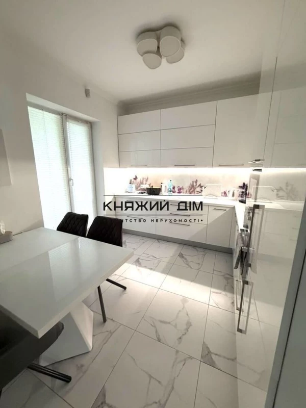 Будинок 0-кімн. оренда Київ, Солом'янський р-н – 200 м², Київ — 9/15