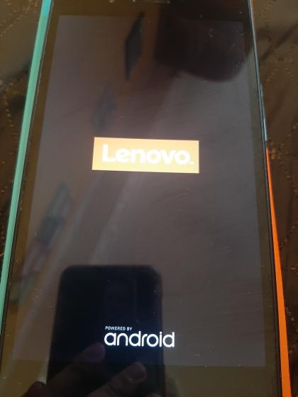 Продам планшет Lenovo tab 7,в идеальном состоянии (в подарок чехол)