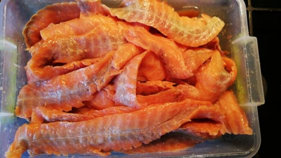 Обрезь норвежского лосося без шкуры и комтей