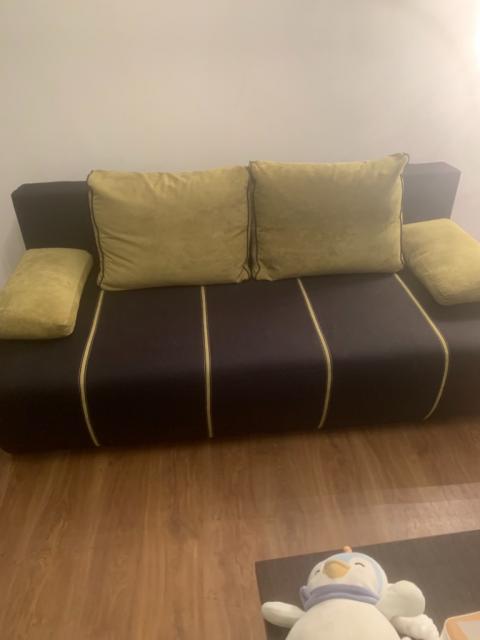 Продам современный диван в отличном состоянии