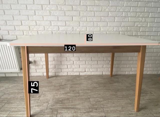 стіл кухонний