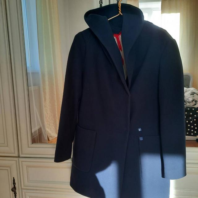 Продаю пальто кашемірове ( весна-літо) Терміново розмір 48-50