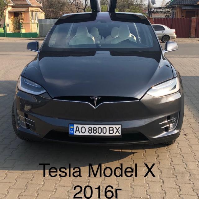 Tesla X 75D