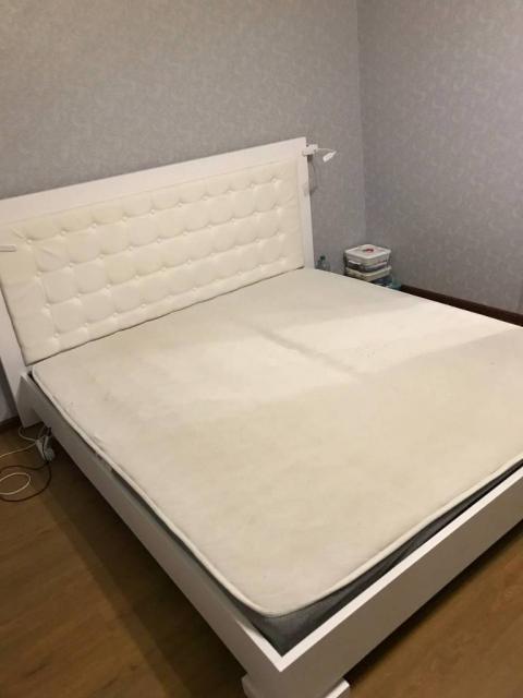 Продается двухспальная кровать 180×200 (б/у)