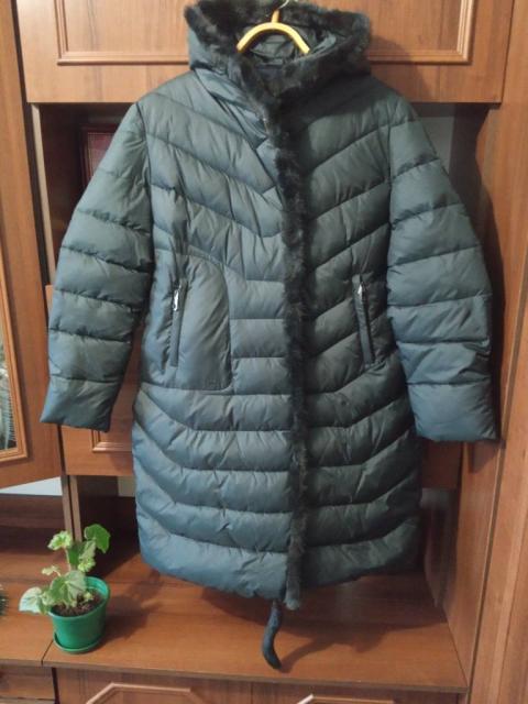 нове зимове жіноче пальто