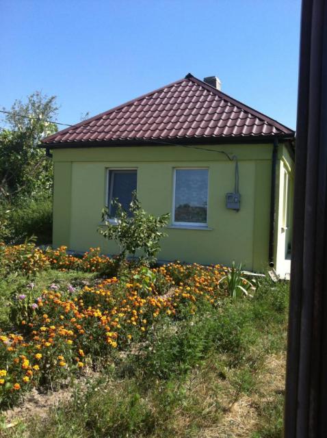 Продам небольшой дом в Кировоград.обл. с земельным участком 37 сот.