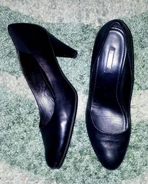 Кожаные туфли черные(38-40р.)