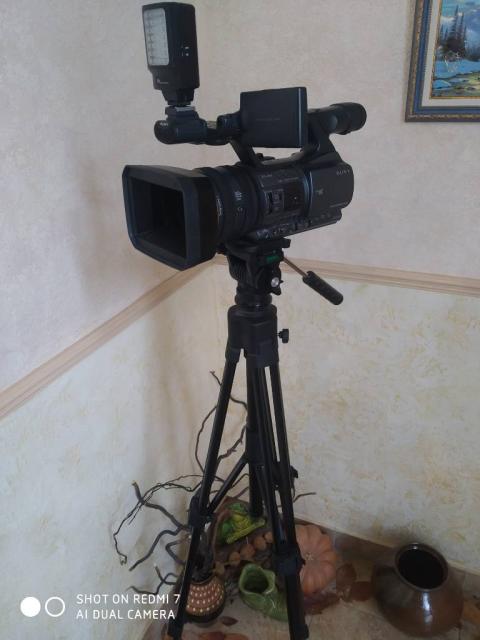 Відеокамера SONY 2200