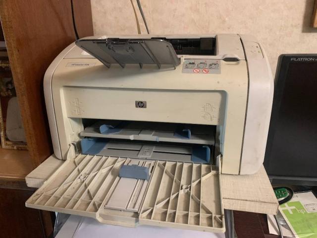 Принтер HP 1018 справний б/в