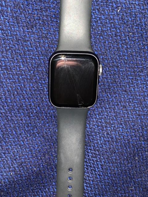 Продам Apple Watch SE(40) и Айфон XS 256