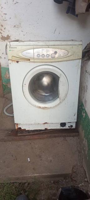 Продам пральну машинку автомат самсунг s821 0973246173
