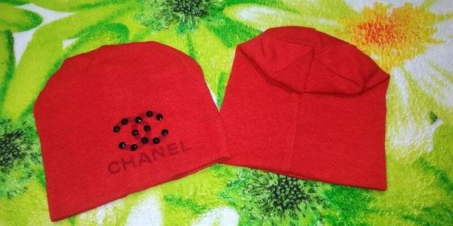 Дитяча червона шапка для дівчинки на 3-5 років на весну чи осінь