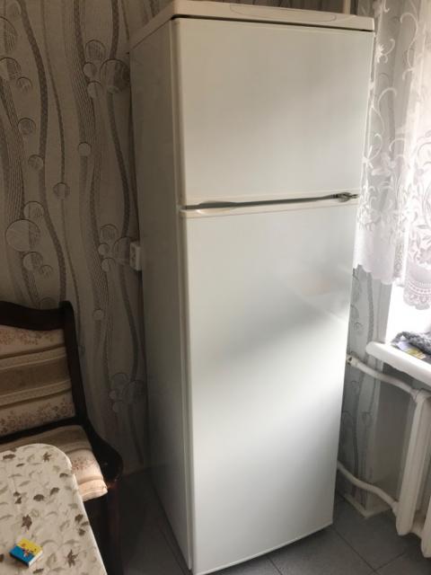 Холодильник 2- х камерний