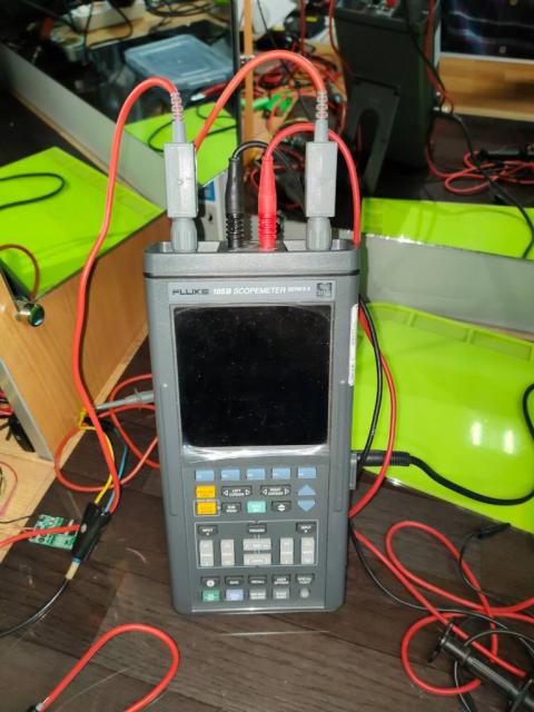 Fluke 105B Портативный цифровой Осциллограф-мультиметр, Покровське — 1/4