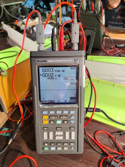 Fluke 105B Портативный цифровой Осциллограф-мультиметр, Покровське — 2/4