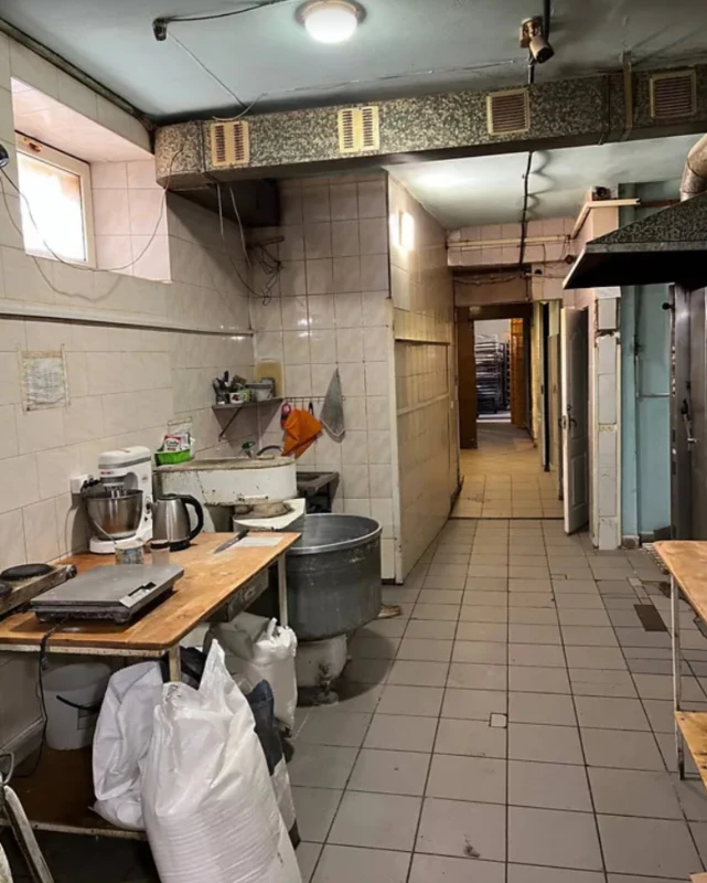 Комерційна нерухомість – 150 м², Тернополь — 8/14