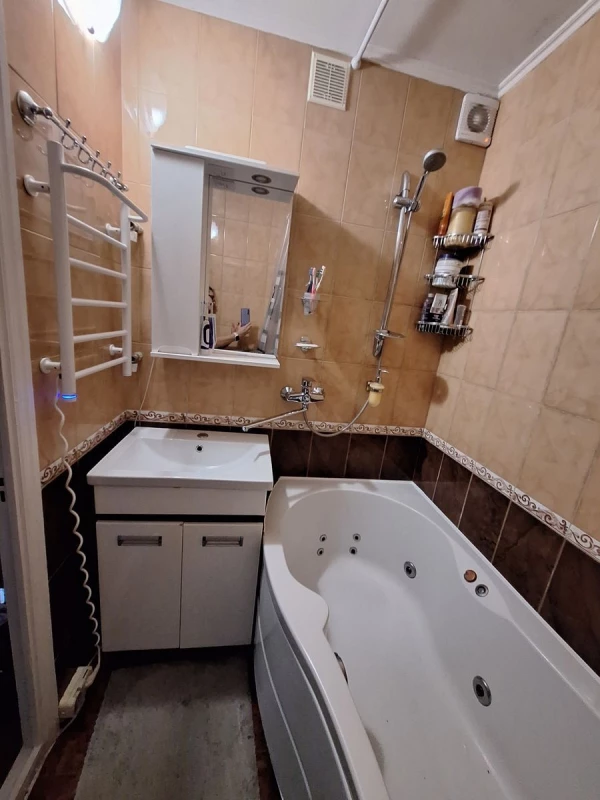 Квартира 3-кімн. продаж Вишневе – 45 м², Вишневе — 12/15