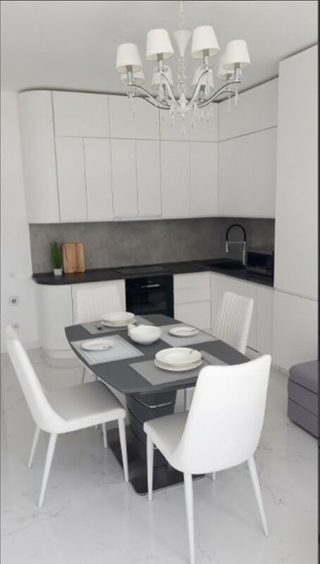 Квартира 3-кімн. оренда Київ, Печерский – 50 м², Київ — 1/8
