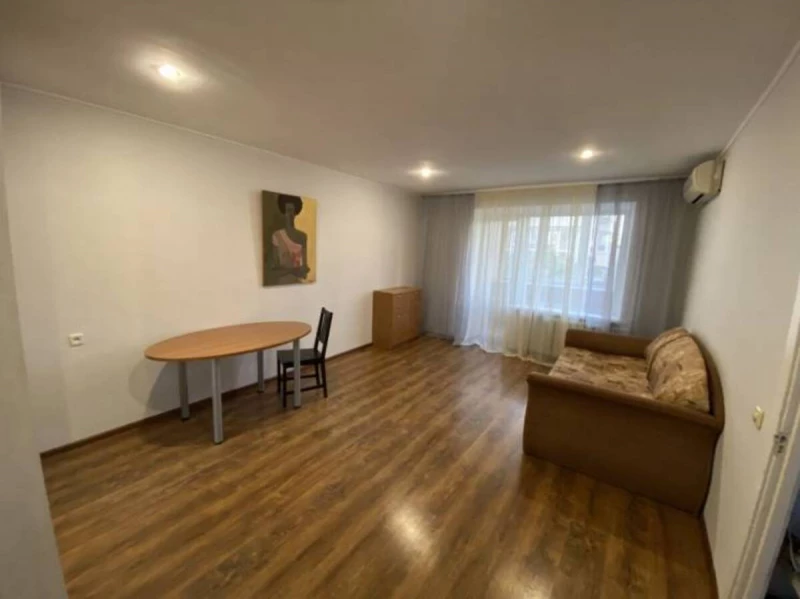 Квартира 1-кімн. оренда Київ, Печерский – 21 м²