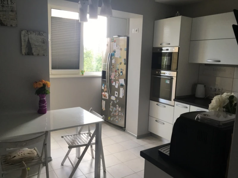 Квартира 3-кімн. продаж Київ, Оболонский – 45 м², Київ — 2/9
