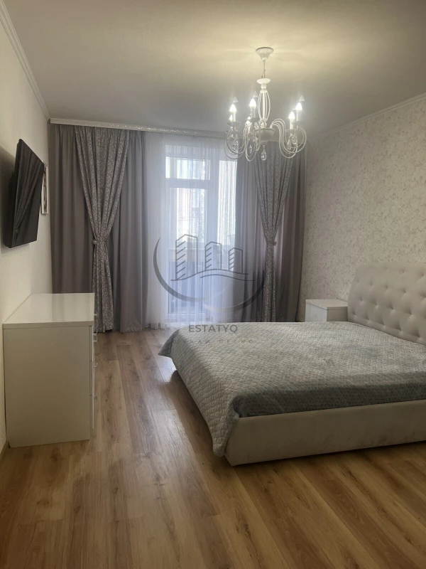 Квартира 3-кімн. оренда Харків, Північна Салтівка – 100 м²