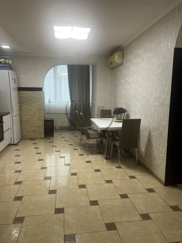 Квартира 3-кімн. оренда Харків, Північна Салтівка – 100 м², Харків — 6/15
