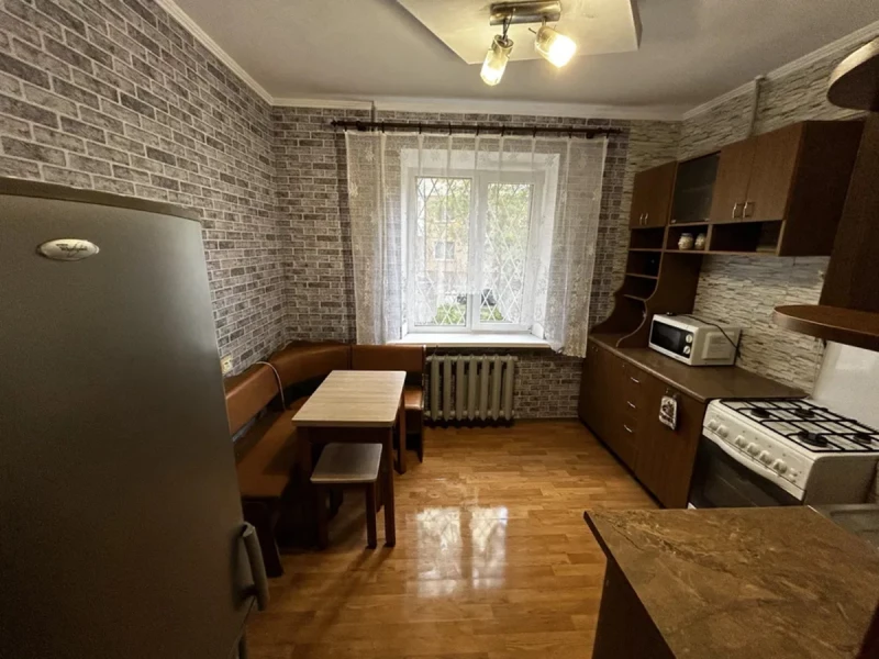 Квартира 1-кімн. оренда Полтава, Шевченковский (Октябрьский) – 43 м², Полтава — 1/5