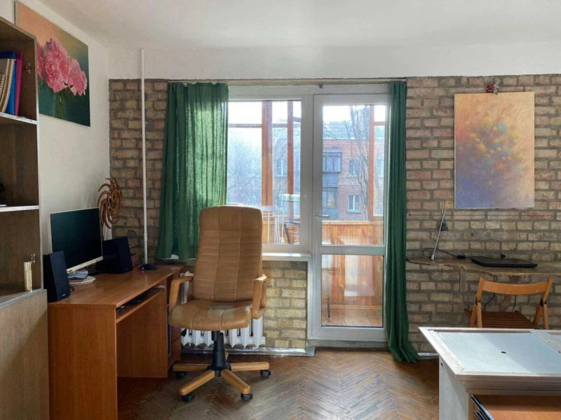 Квартира 2-кімн. продаж Київ – 15 м²